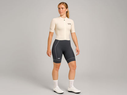 a Line Women's Cargo Bib Shorts 女款輕量口袋車褲 / 炭灰