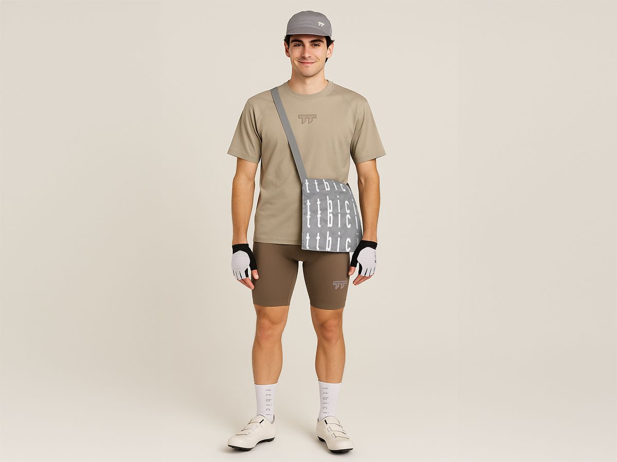 u Line Tech T-shirt / Bleached Sand