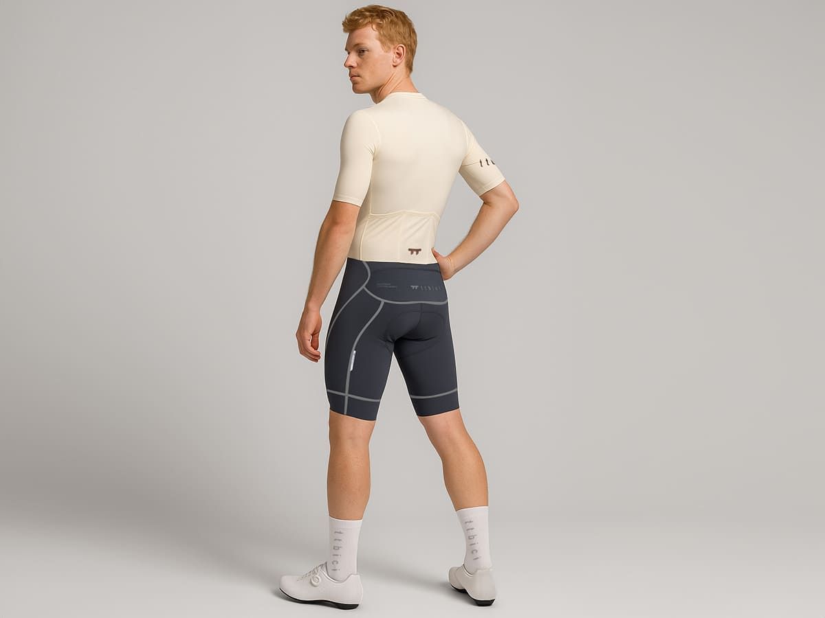 a Line Men's Cargo Bib Shorts 男款輕量口袋車褲 / 炭灰